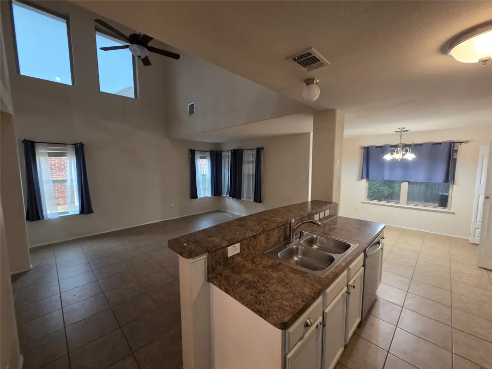 8422 Timberbrook Lane Dallas, TX 75249