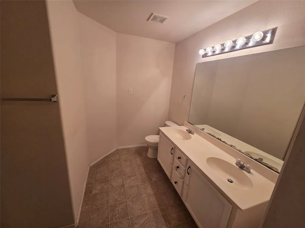 8422 Timberbrook Lane Dallas, TX 75249