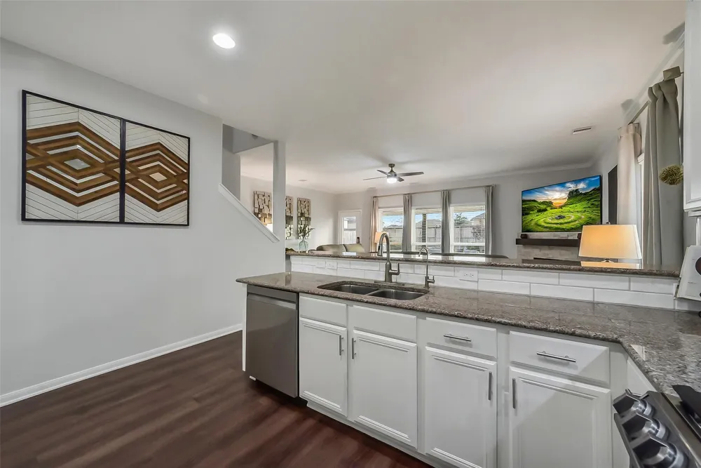 4710 Wheel Wright Trail Rosenberg, TX 77471