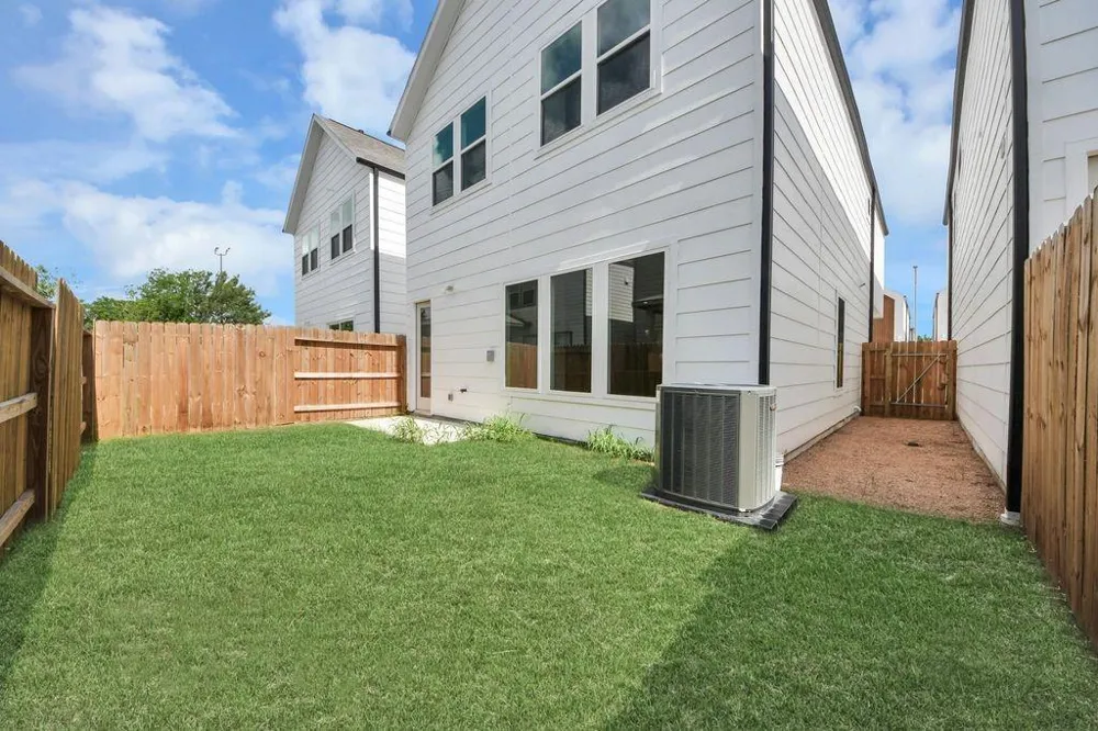 13106 Moncloa Drive Houston, TX 77047