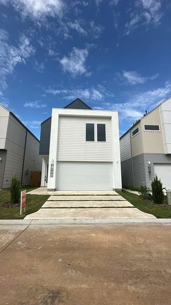 13106 Moncloa Drive Houston, TX 77047