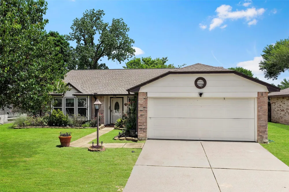 16730 Summer Dawn Lane Houston, TX 77095