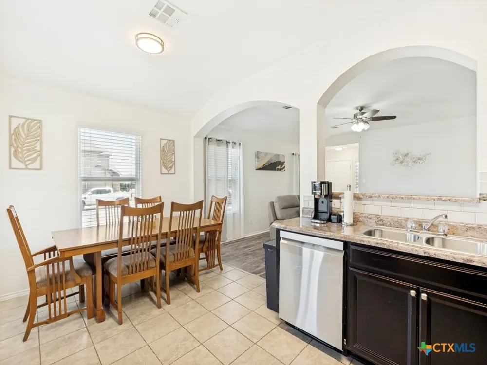 1440 Doncaster Drive Seguin, TX 78155