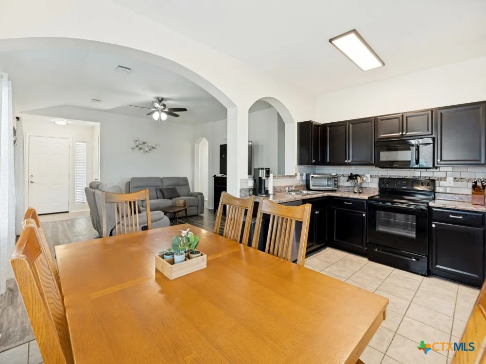 1440 Doncaster Drive Seguin, TX 78155