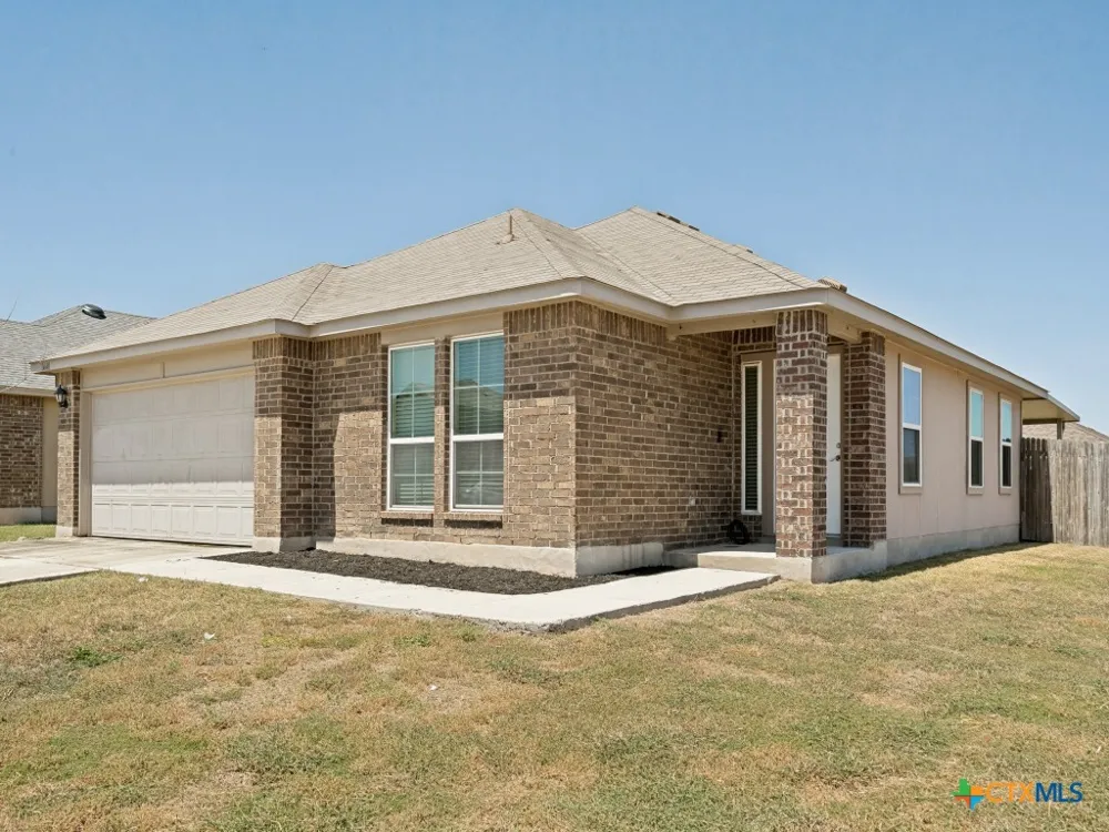 1440 Doncaster Drive Seguin, TX 78155