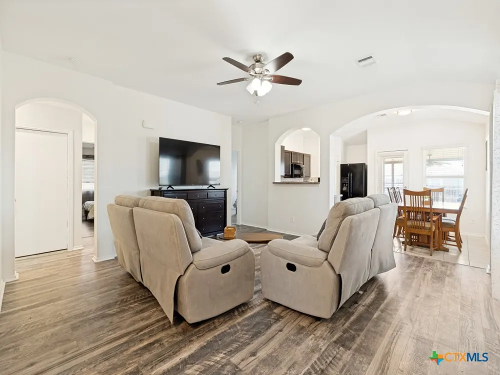1440 Doncaster Drive Seguin, TX 78155