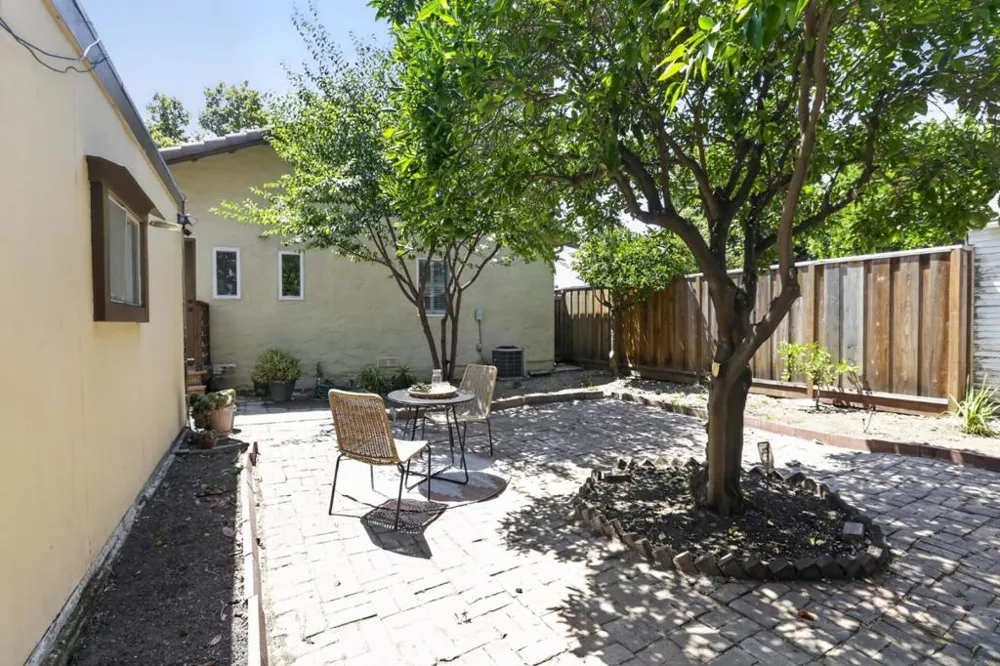 1748 Glen Una Avenue San Jose, CA 95125