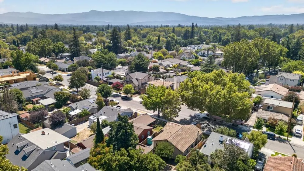 1748 Glen Una Avenue San Jose, CA 95125