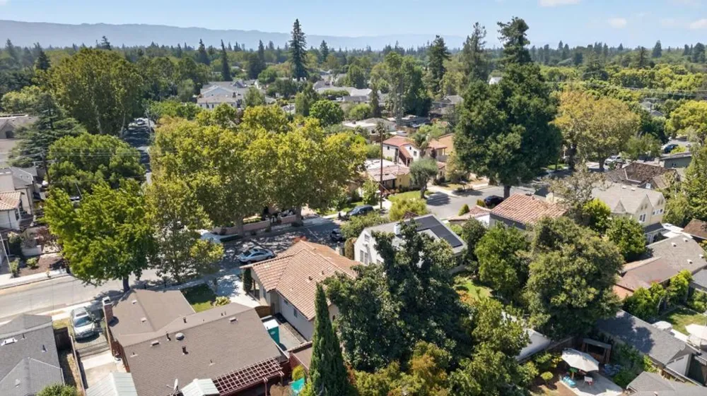 1748 Glen Una Avenue San Jose, CA 95125