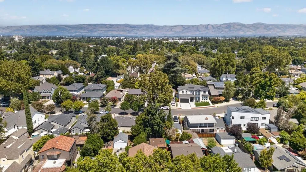 1748 Glen Una Avenue San Jose, CA 95125