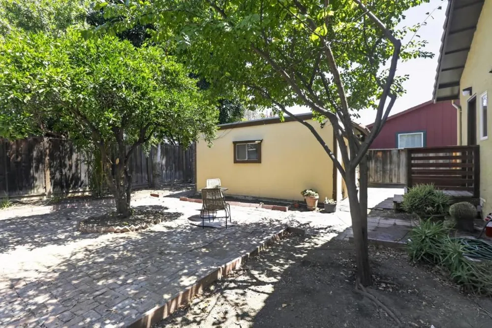 1748 Glen Una Avenue San Jose, CA 95125