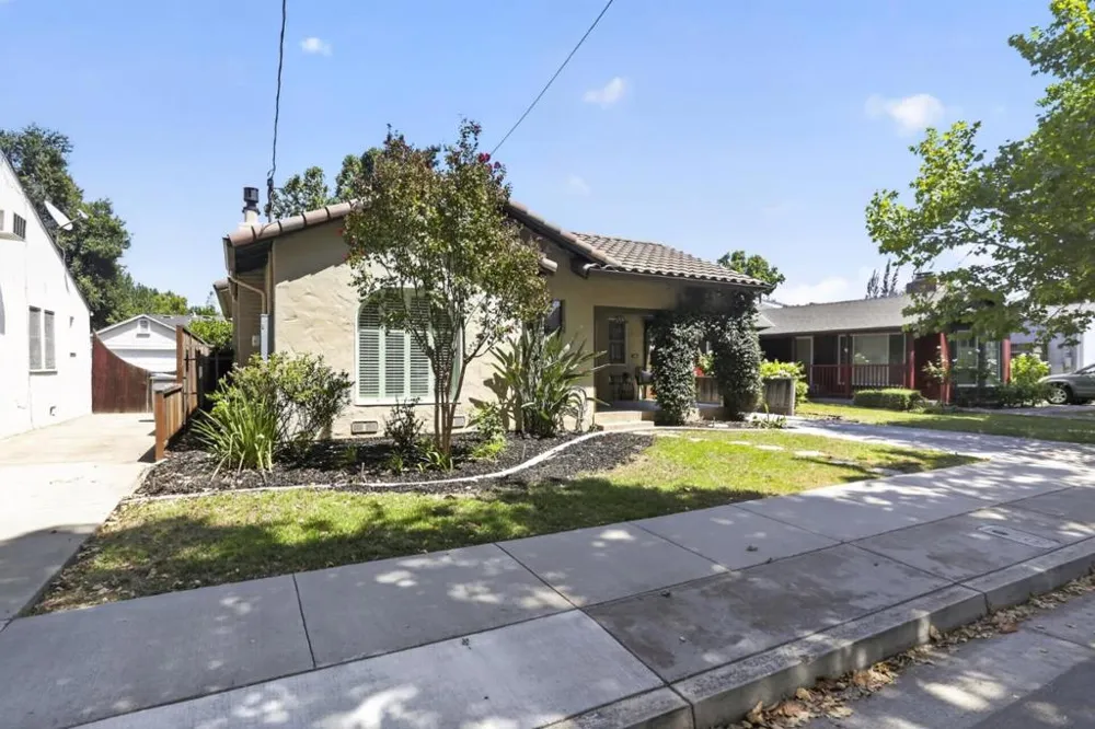 1748 Glen Una Avenue San Jose, CA 95125