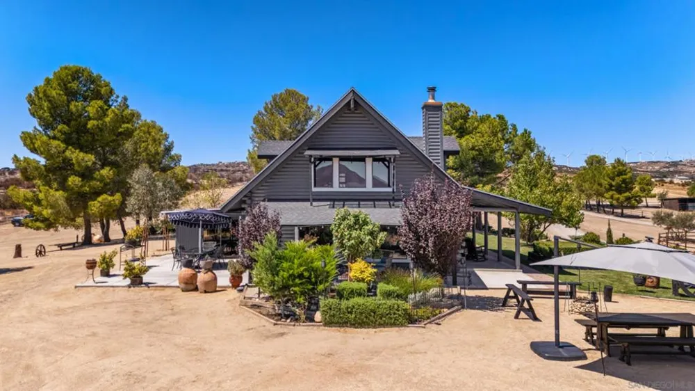 39525 Opalocka Boulevard, CA 91905