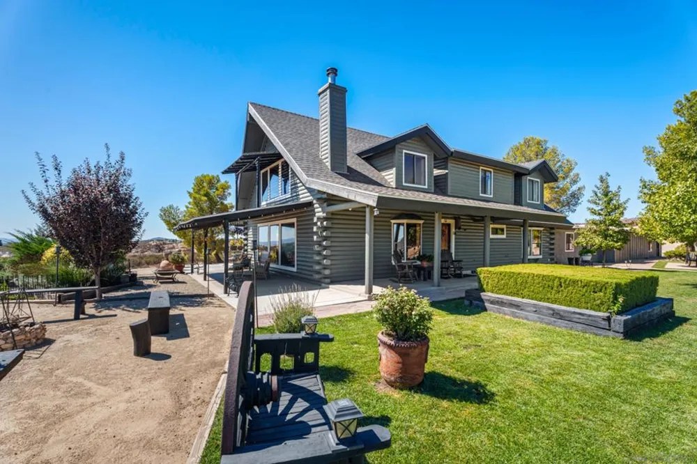 39525 Opalocka Boulevard, CA 91905