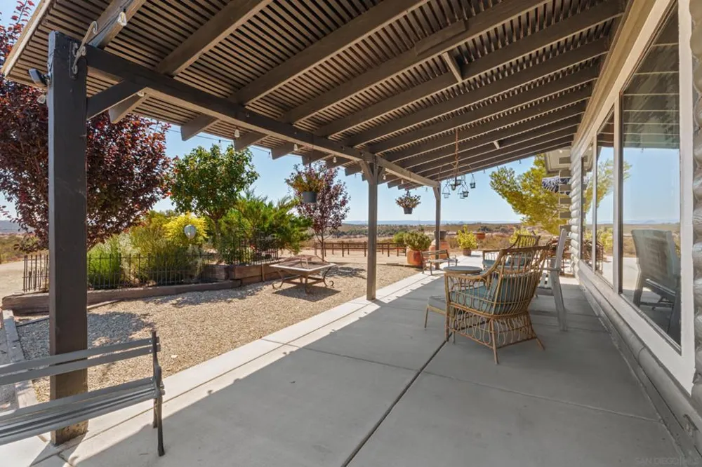 39525 Opalocka Boulevard, CA 91905