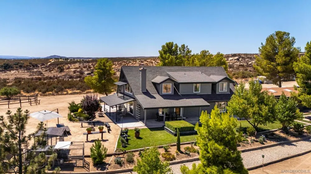 39525 Opalocka Boulevard, CA 91905