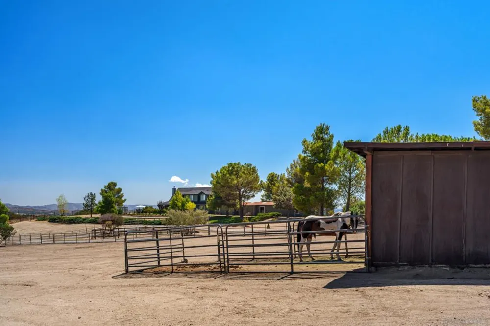 39525 Opalocka Boulevard, CA 91905