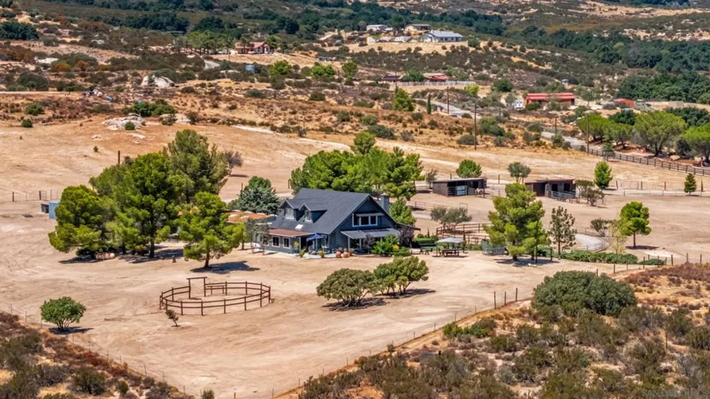 39525 Opalocka Boulevard, CA 91905
