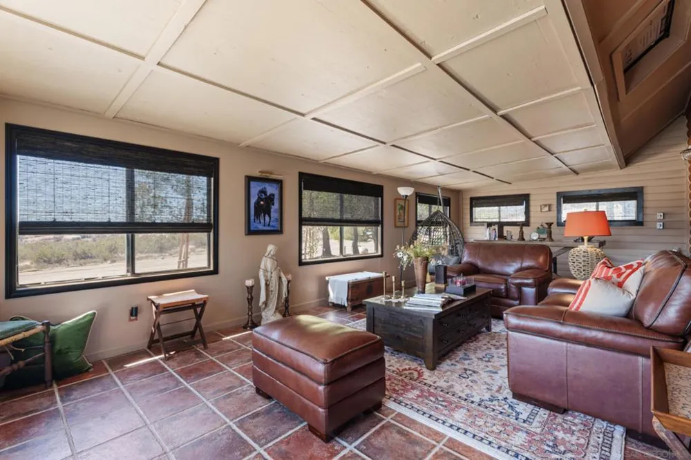 39525 Opalocka Boulevard, CA 91905
