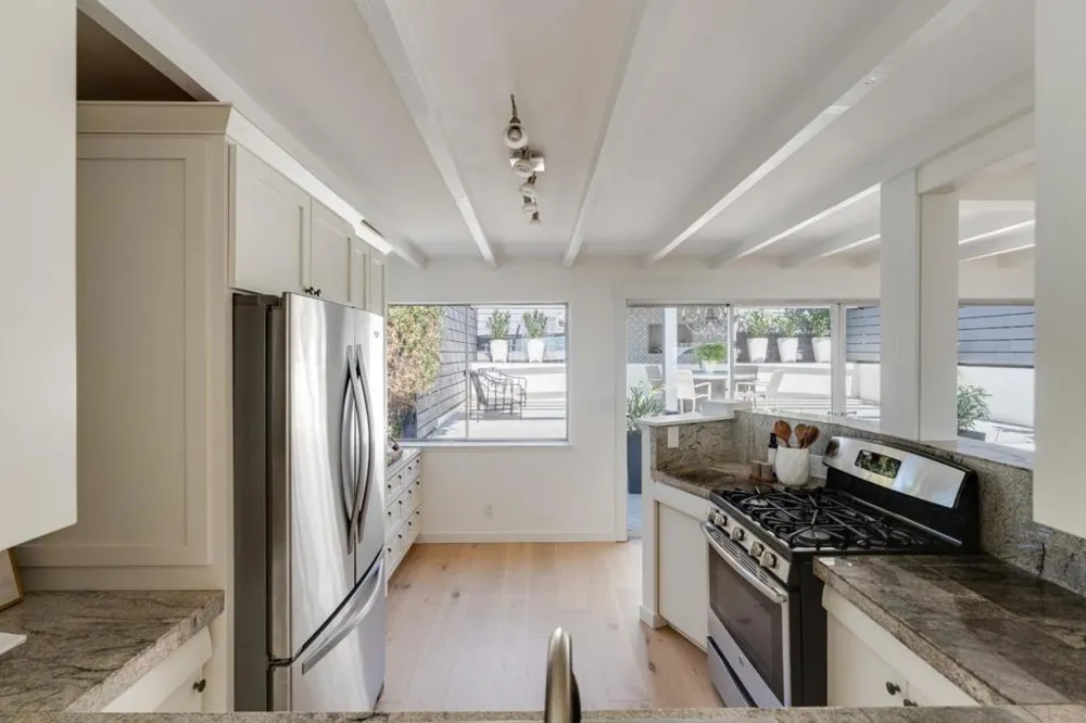 221 Highland Drive Aptos, CA 95003
