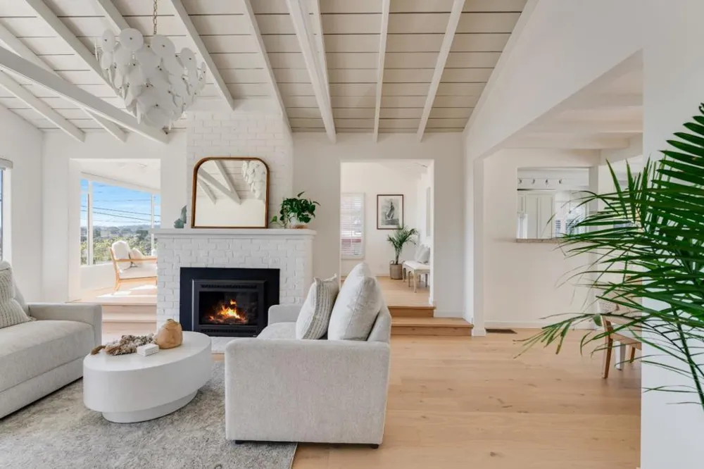 221 Highland Drive Aptos, CA 95003
