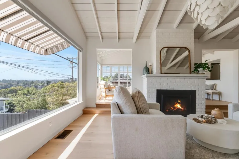 221 Highland Drive Aptos, CA 95003