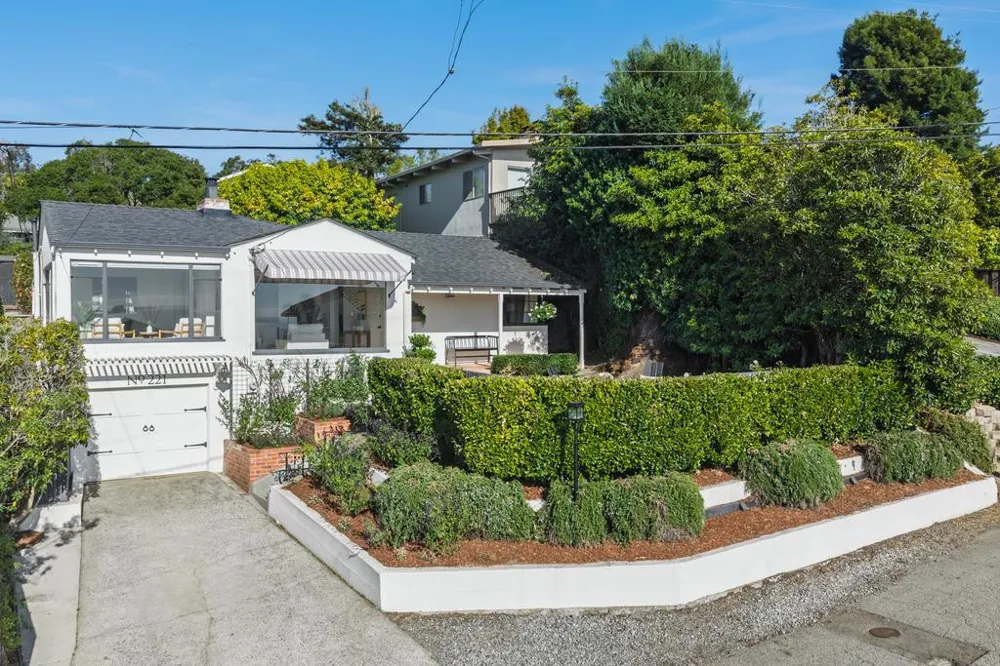 221 Highland Drive Aptos, CA 95003
