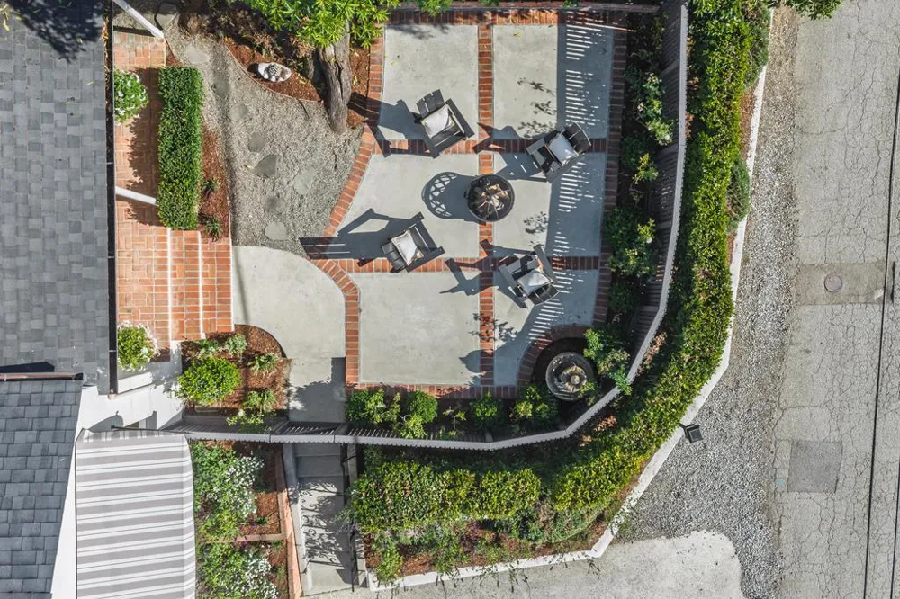 221 Highland Drive Aptos, CA 95003
