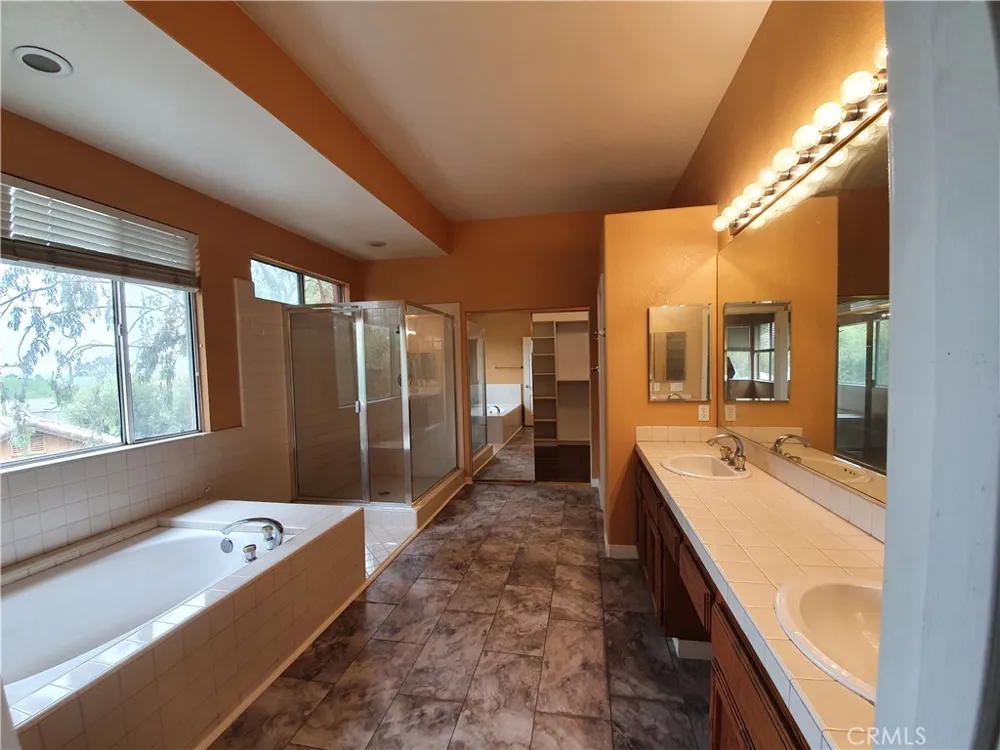 15075 Calle La Paloma Chino Hills, CA 91709