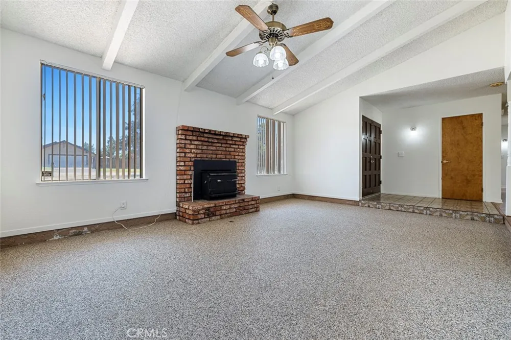 11914 Charlton Road Madera, CA 93636