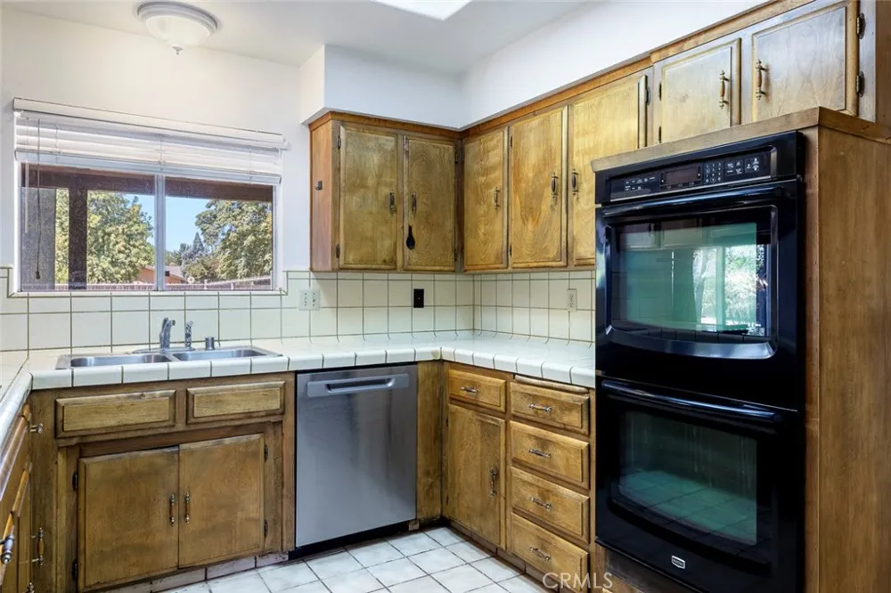 11914 Charlton Road Madera, CA 93636