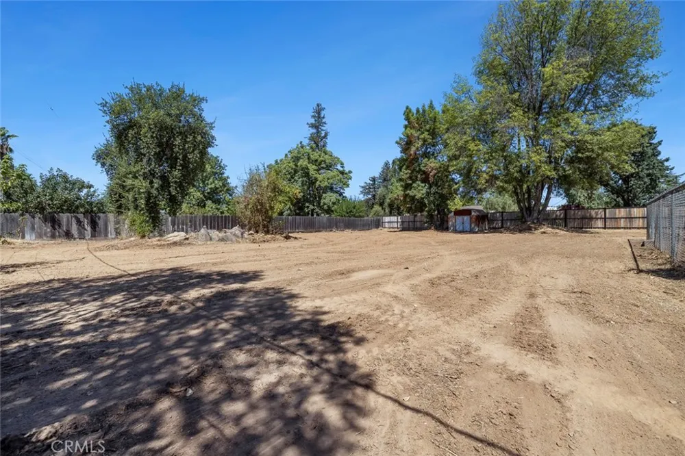 11914 Charlton Road Madera, CA 93636