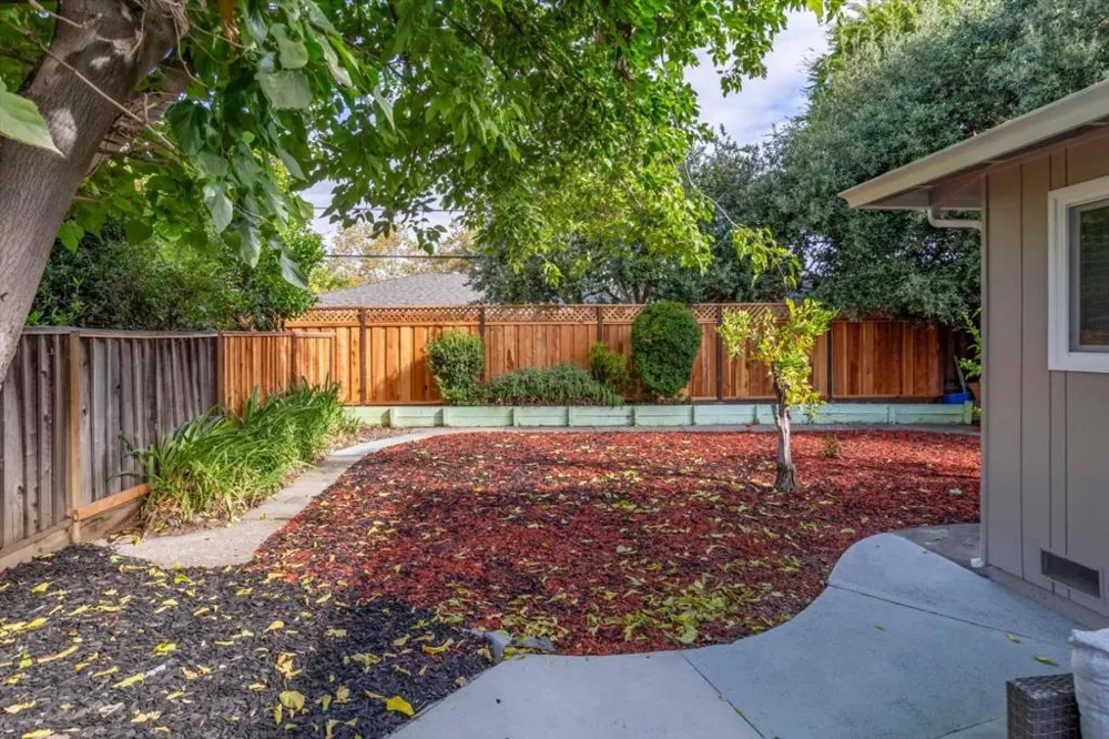 3345 Valley Square Lane San Jose, CA 95117