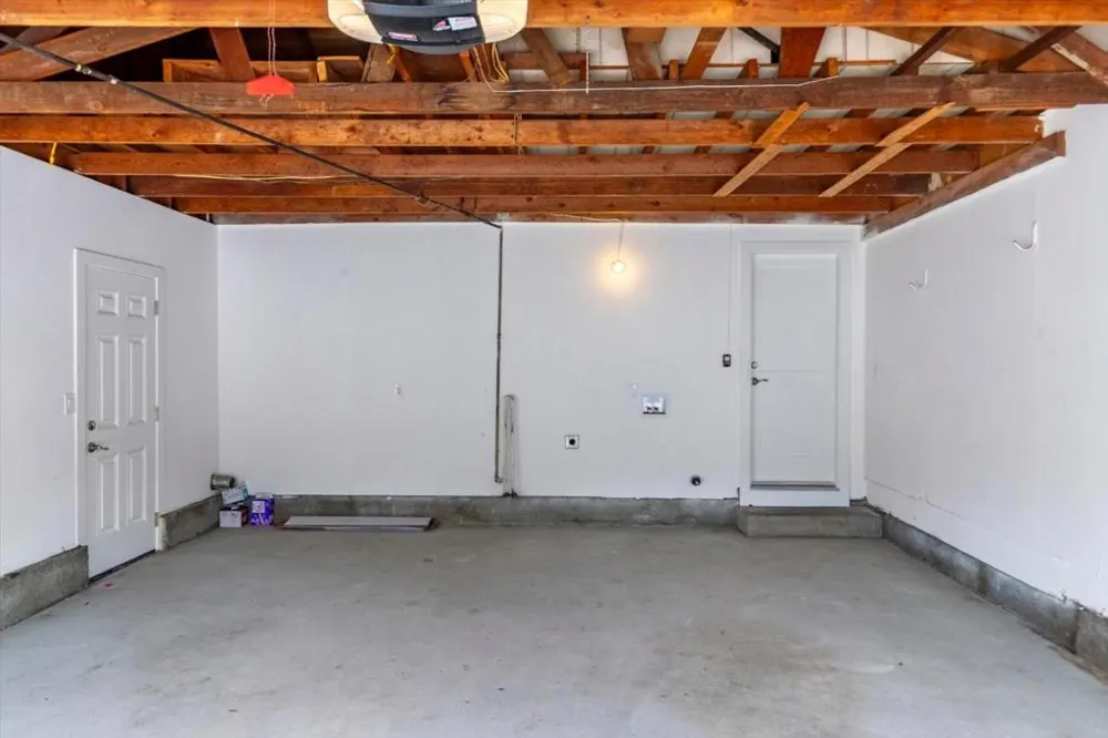 3345 Valley Square Lane San Jose, CA 95117