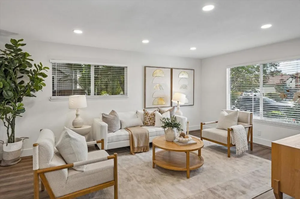 3345 Valley Square Lane San Jose, CA 95117