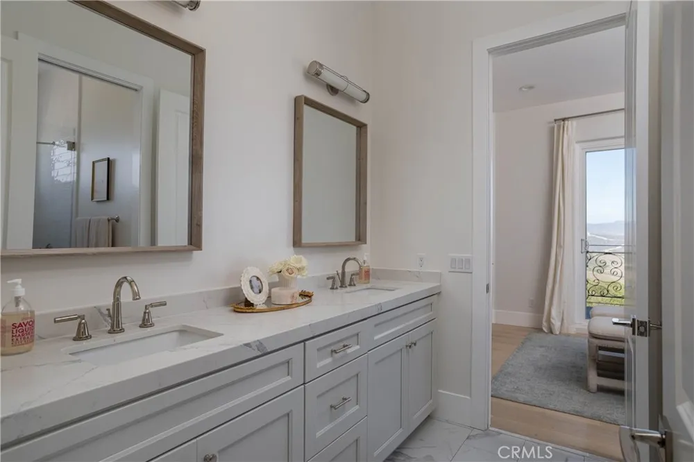 21 Calle Ameno San Clemente, CA 92672