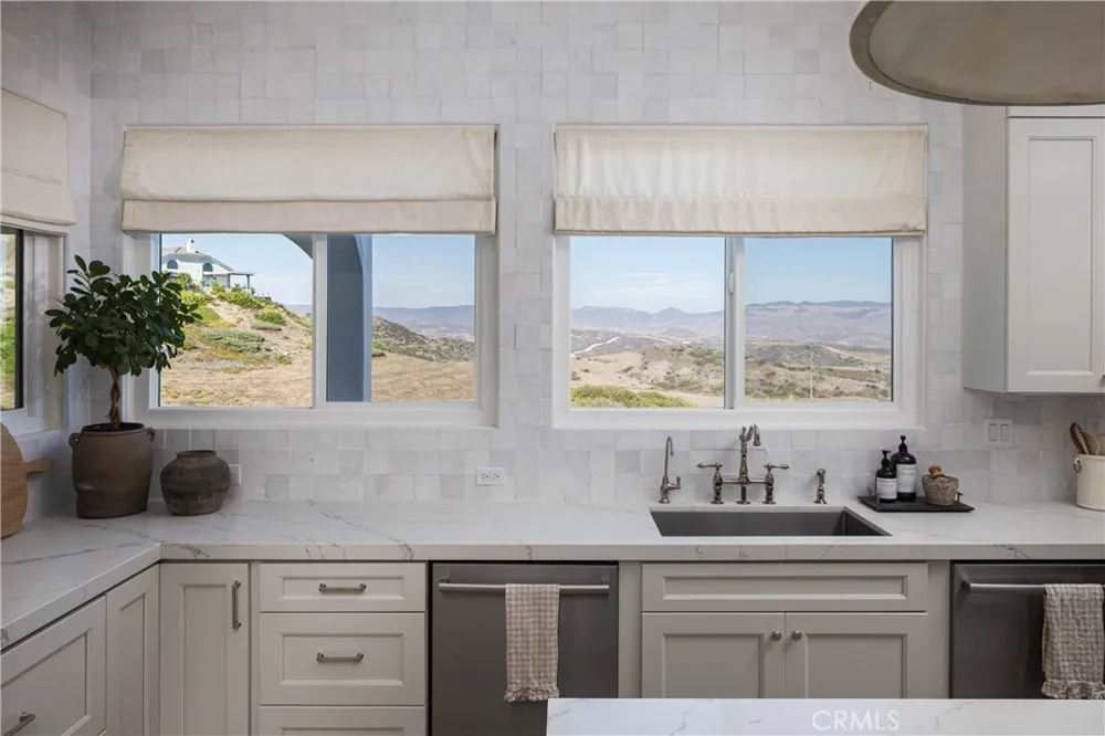 21 Calle Ameno San Clemente, CA 92672