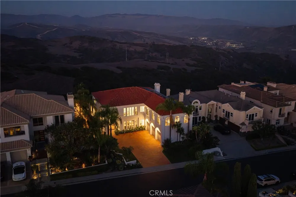 21 Calle Ameno San Clemente, CA 92672