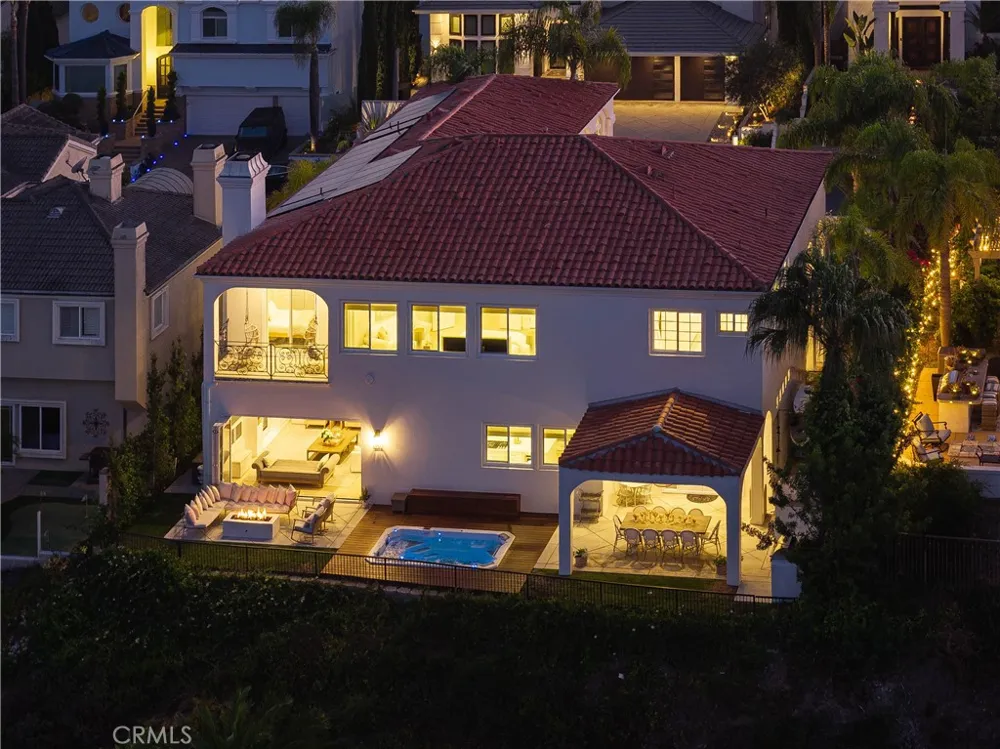 21 Calle Ameno San Clemente, CA 92672
