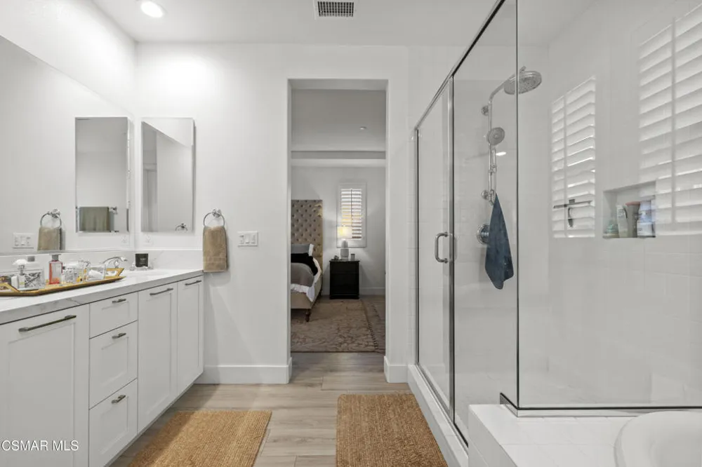 20811 W Bur Oak Circle Porter Ranch, CA 91326