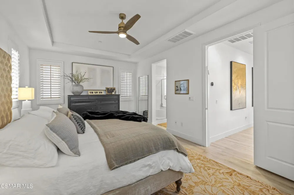20811 W Bur Oak Circle Porter Ranch, CA 91326