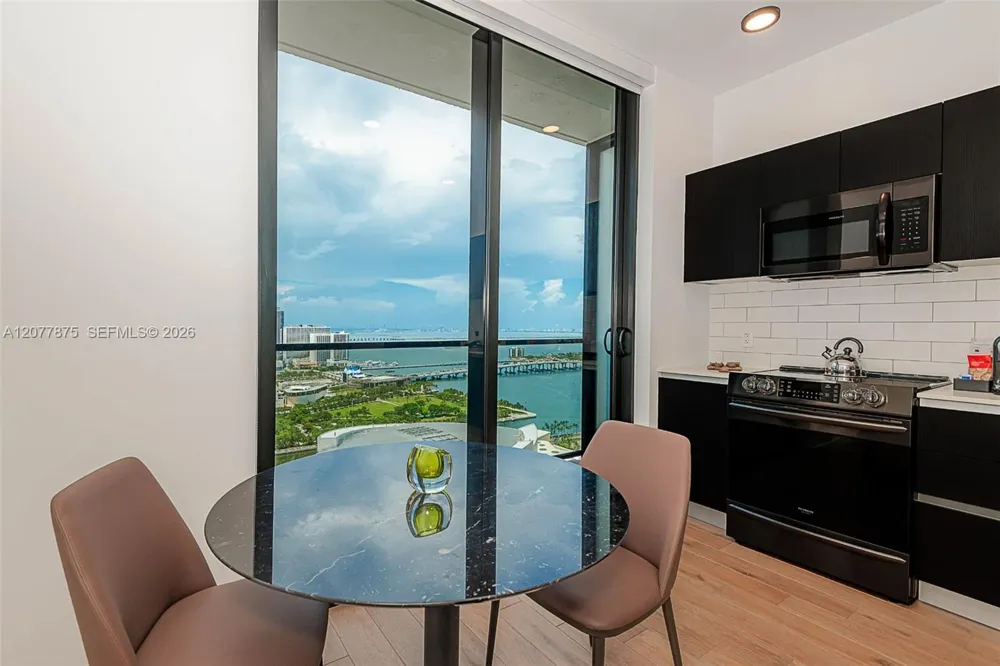 398 NE 5th St #3104 Miami, FL 33132