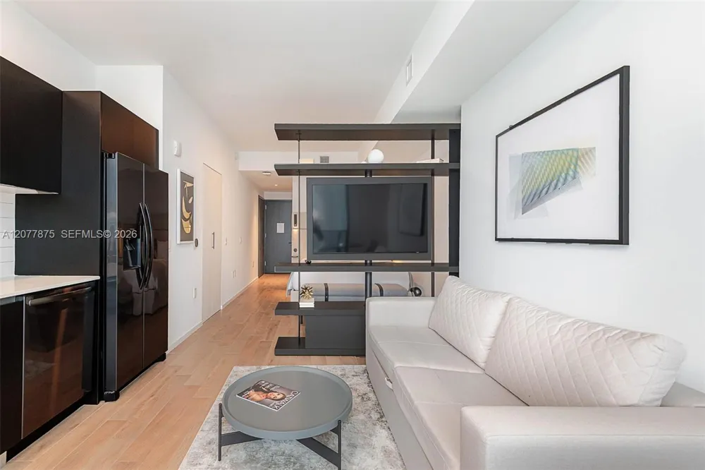 398 NE 5th St #3104 Miami, FL 33132