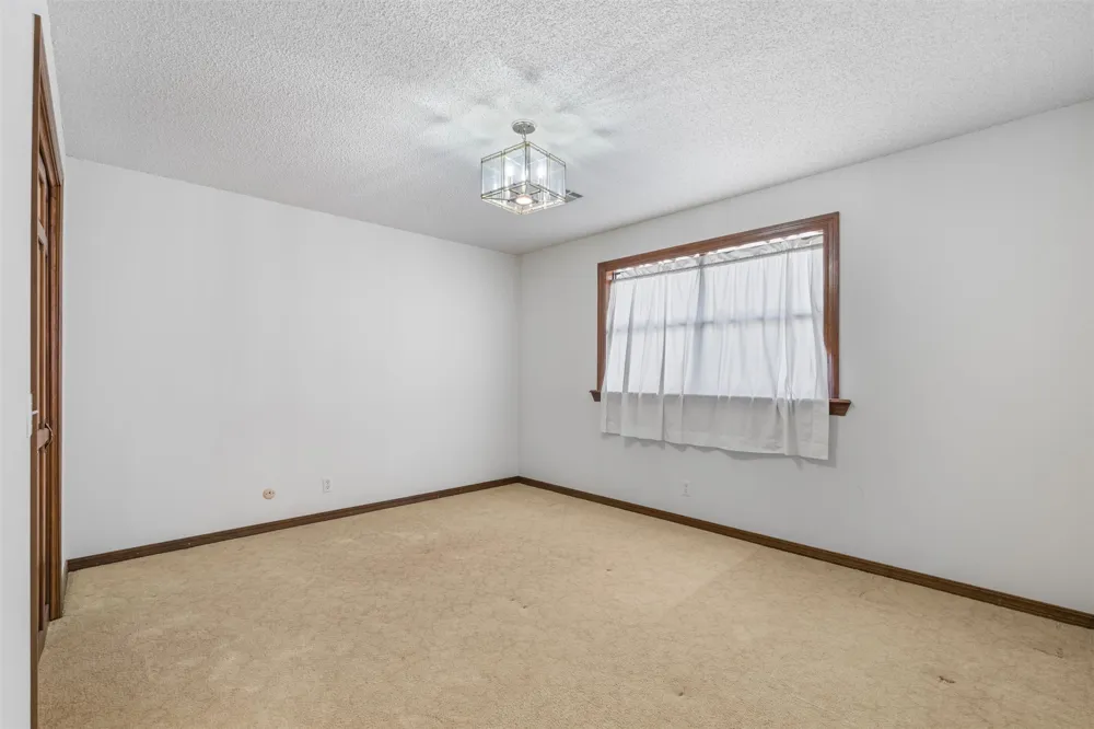 2508 Chapel Hill Bartlesville, OK 74006