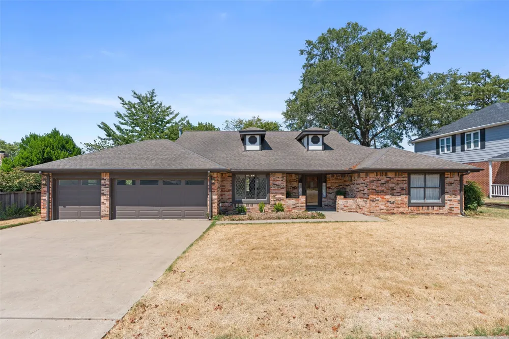 2508 Chapel Hill Bartlesville, OK 74006