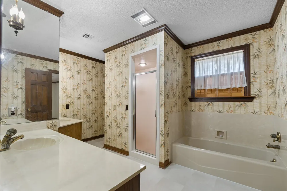 2508 Chapel Hill Bartlesville, OK 74006