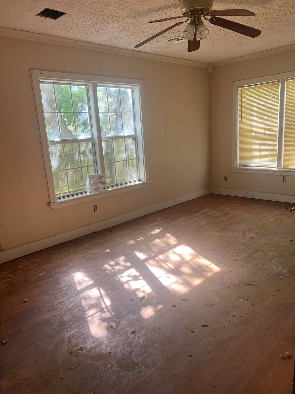 525 W 20th Ada, OK 74820