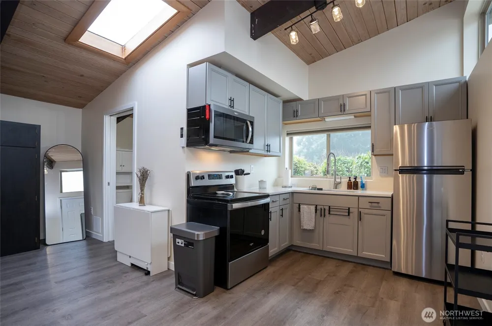 8432 S 18th Street Tacoma, WA 98465