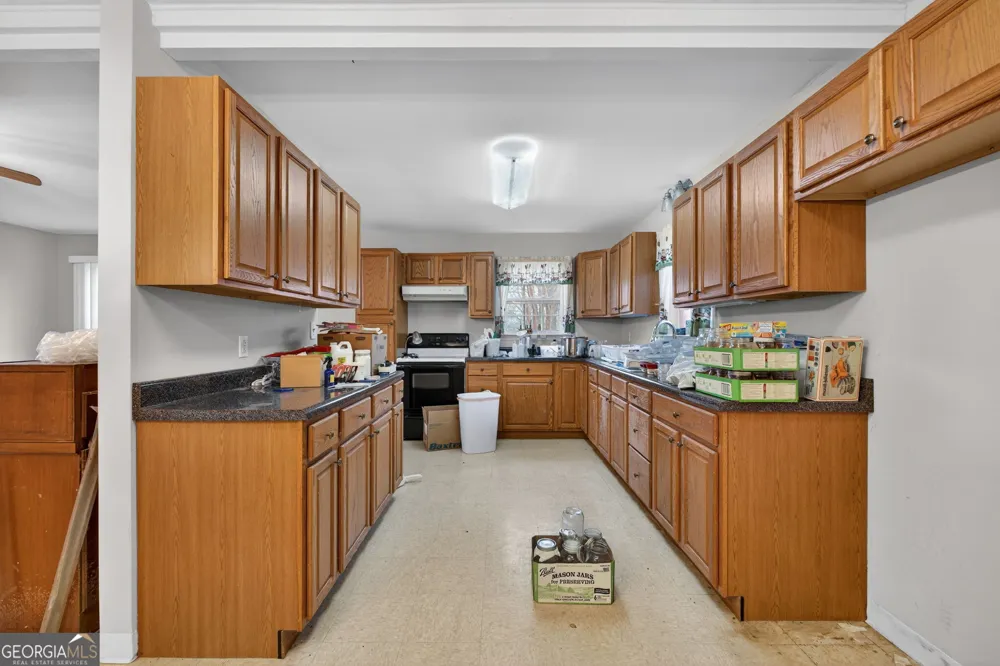402 Tom Bell RD Milner, GA 30257