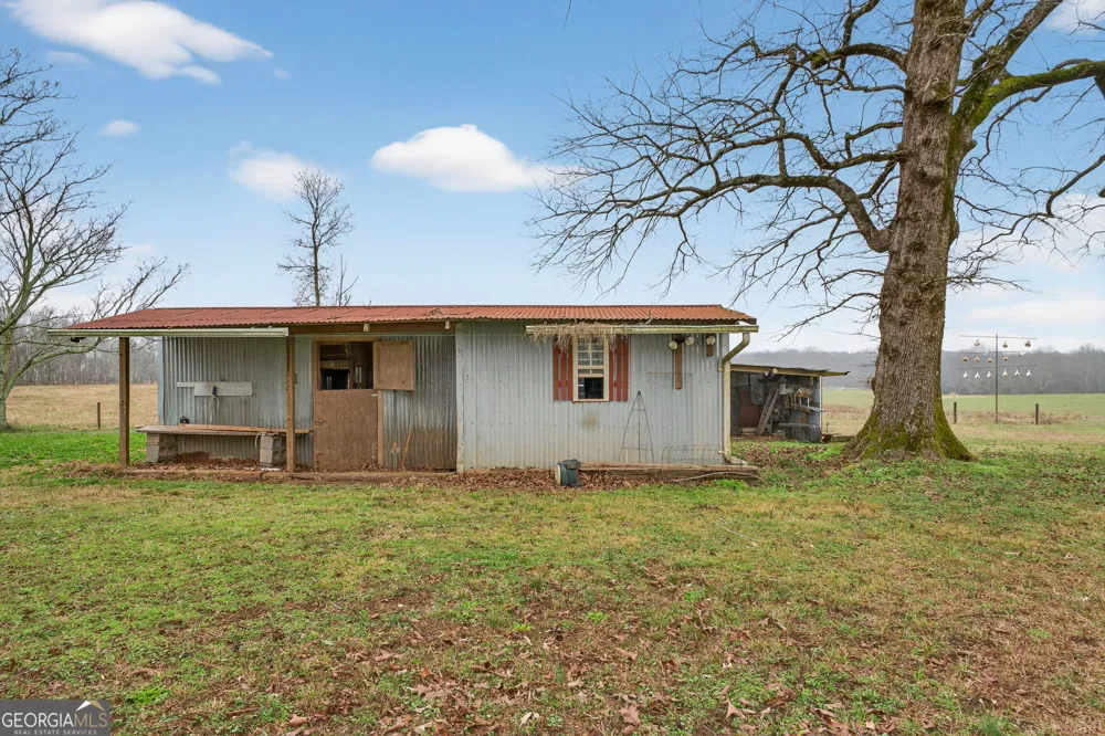 402 Tom Bell RD Milner, GA 30257